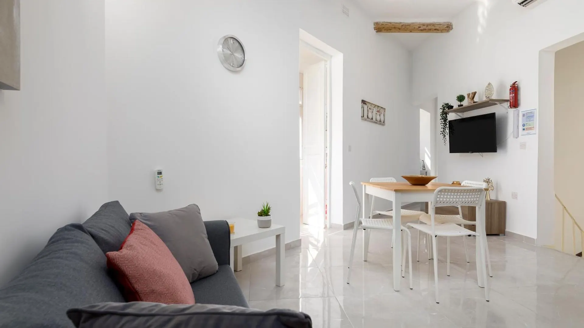 Modern, Cosy 1Bd Home - Close To Valletta Hamrun 0*,  Malta