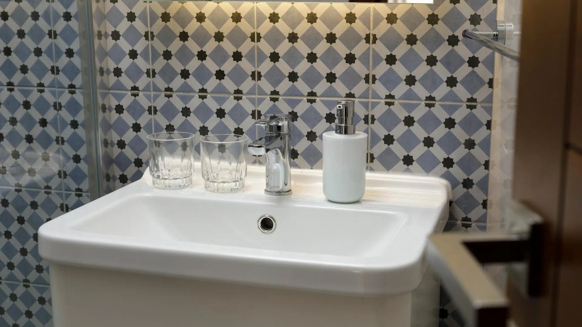 Apartment Modern, Cosy 1Bd Home - Close To Valletta Hamrun