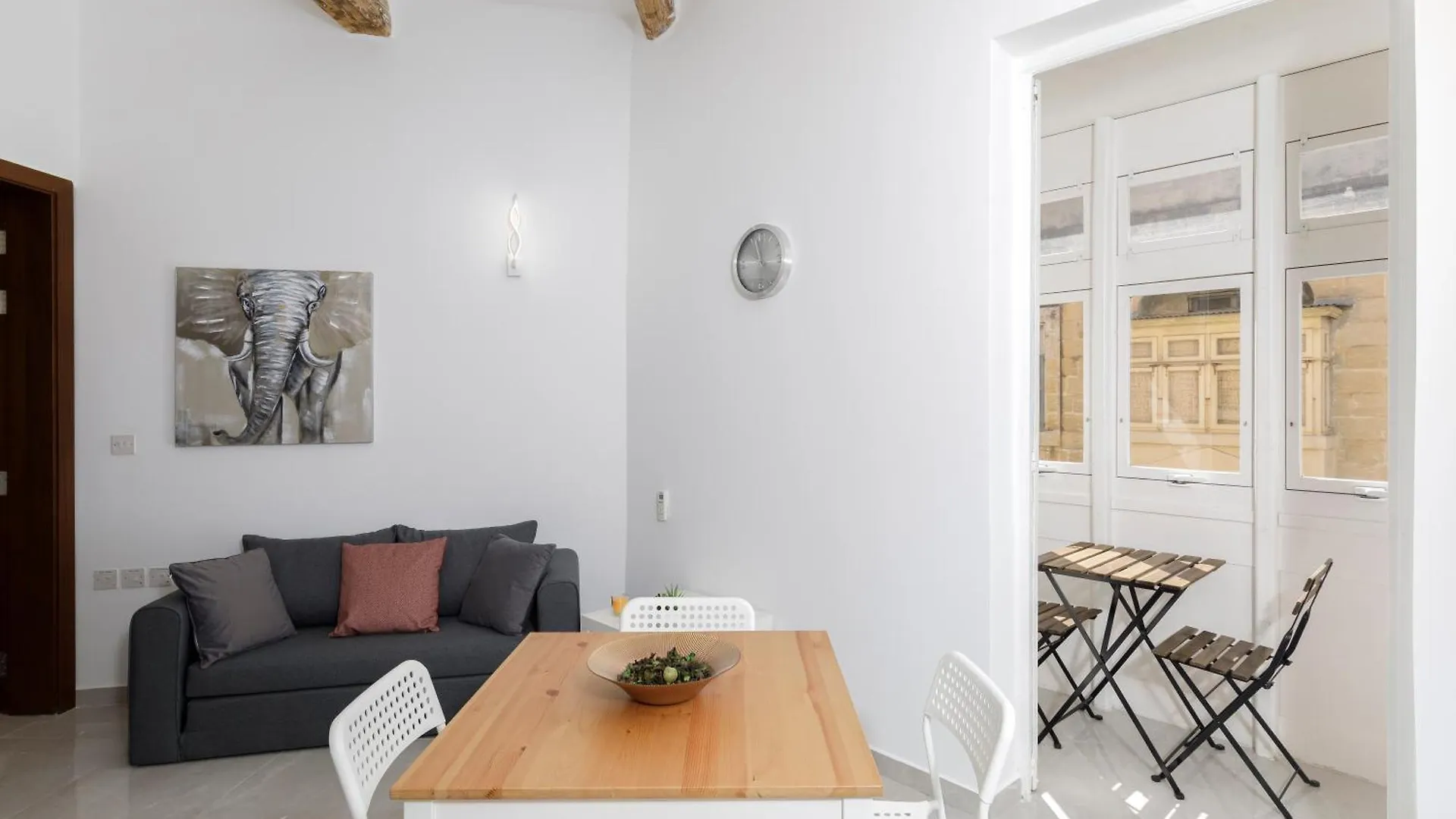 Apartment Modern, Cosy 1Bd Home - Close To Valletta Hamrun